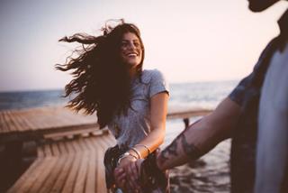 Mùa HÈ 2026 này có THIÊN HỶ tọa mệnh, 3 con giáp có khả năng trúng tiếng sét ái tình - Vừa gặp đã yêu là có thật