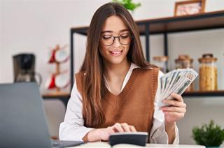 Top 4 con giáp nhiều lộc nhất trong 3 tháng tới, tiền thoải mái tiêu xài