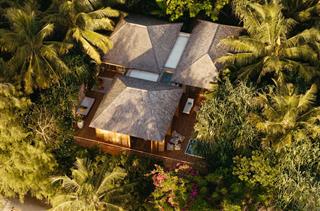 Tử vi thứ 7 ngày 18/4/2026 của 12 con giáp: Sửu thuận lợi, Thân gặp may