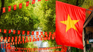 Chúc mừng 3 chòm sao may mắn dịp lễ 30/4, 1/5 năm nay, nghỉ lễ 2026 vận trình quá rực rỡ