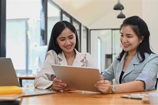 Giữa tuần này  8-10/4 nhờ PHƯỚC giàu vía tốt, chúc mừng 3 con giáp có cả TIỀN lẫn TÀI!