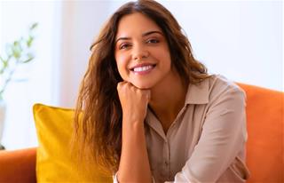 Tử vi hôm nay 11/4/2026 - Top 3 con giáp Thần May Mắn gõ cửa, vạn sự hanh thông