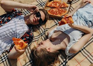 Twin flame là gì? Hành trình đau đớn giúp thức tỉnh qua chiếc gương soi của số phận