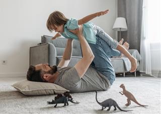 Đoán thử xem: Tháng sinh nào sinh ra đã có siêu năng lực thu hút trẻ con?