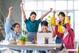 Ngày mới 18/6/2026 bứt phá thần tốc - 4 con giáp GIỎI và chăm chỉ, nóng tính nhưng làm ăn rất TỐT!