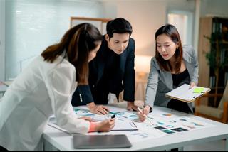 Thành tích công việc rực rỡ, TIỀN về liên tục, ngày mới 14/8/2026 có 4 tuổi này hốt trọn MAY mắn
