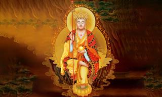 Địa Tạng Vương Bồ Tát - Chia đồ cúng cho người nghèo, công ĐỨC cực lớn, nếu tự thụ lộc thì nên niệm 3 câu này!