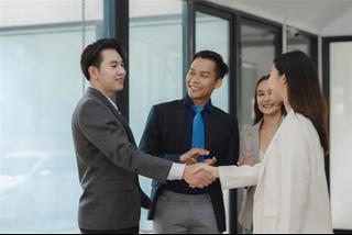Cuối tháng 8 Dương PHÁT tài lớn, 3 con giáp GIÀU sang khó cản, có quý nhân phù trợ, liên tiếp LẬP thành tích TỐT!