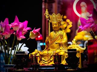 Nghi thức tụng kinh Địa Tạng Bồ Tát Bổn Nguyện tại nhà: Đầy đủ, chính xác từng bước mà Phật tử nào cũng nên biết
