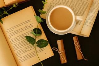 Tử vi thứ 7 ngày 22/8/2026 của 12 con giáp: Hợi rủng rỉnh, Dậu bình tĩnh