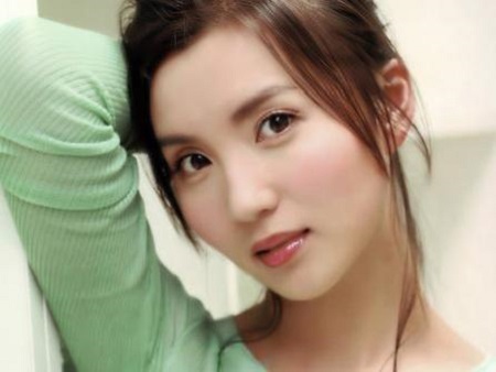 Hé lộ bản tính của người có mặt chữ Viên