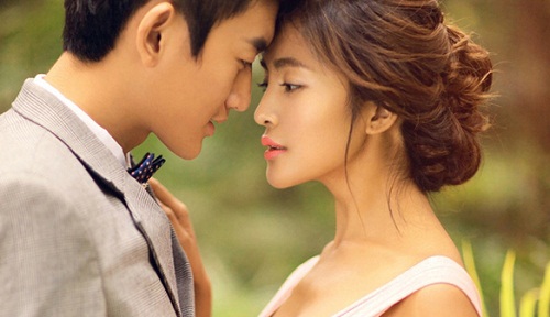 Đàn ông tuổi nào hào phóng tiêu tiền vì người yêu
