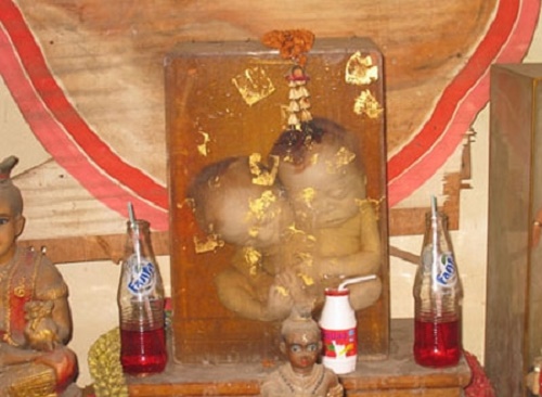 Rùng rợn bùa ngải từ xác người