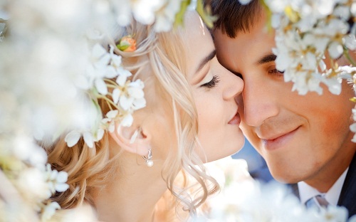 Lấy chồng tuổi nào để hôn nhân viên mãn?