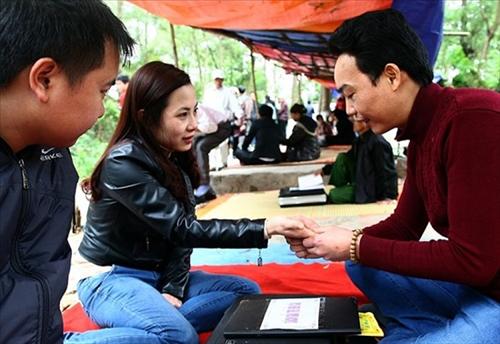 Quan điểm Phật giáo về Tử vi bói toán