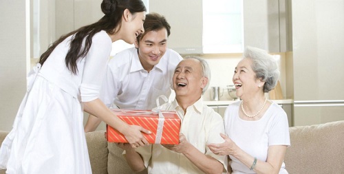 Con không hiếu thuận với cha mẹ vì 7 lỗi phong thủy