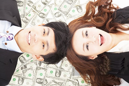 Coi số mệnh sướng khổ qua giờ sinh theo mùa