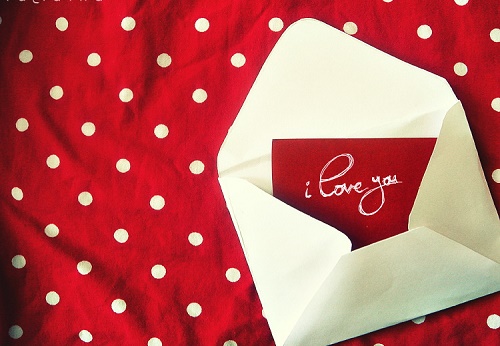 Tỏ tình liền tay, thoát ngay kiếp ế với 3 chòm sao may nhất mùa Thất Tịch