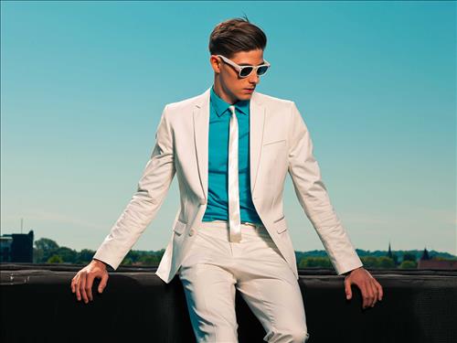 3 chòm sao nam háo sắc, thấy gái đẹp là mê muội