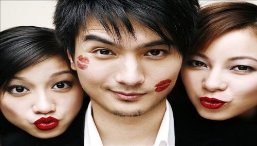 Vạch mặt dấu hiệu NGOẠI TÌNH của 12 chàng hoàng đạo