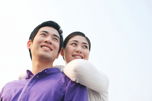 Vợ chồng muốn hạnh phúc trọn đời bên nhau thì phải tu khẩu