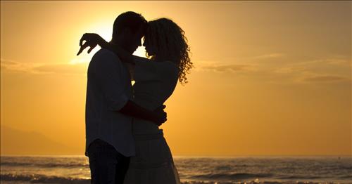 Dù đang yêu đã bao giờ bạn nhìn lại mối quan hệ của mình?