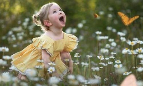 Đặt tên cho con theo phong thủy cần chú ý điều gì?