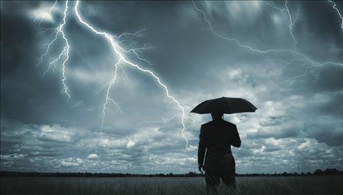 Xem bói tháng Chạp năm Đinh Dậu: 12 con giáp có điềm báo XUI XẺO gì?