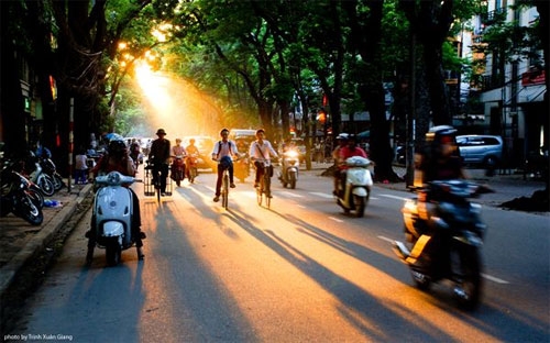 Dự báo thời tiết hôm nay 13/10: Hà Nội trưa nắng, đêm sáng lạnh