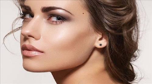 Vạn sự như ý khi sở hữu nốt ruồi may mắn trong năm 2019
