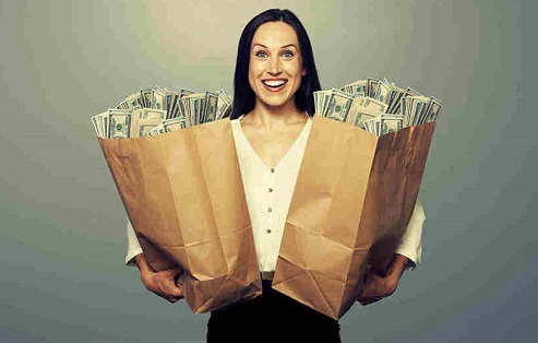 Ngưỡng mộ 3 chòm sao bất ngờ phát tài phát lộc cực mạnh vào 3 tháng cuối năm 2018