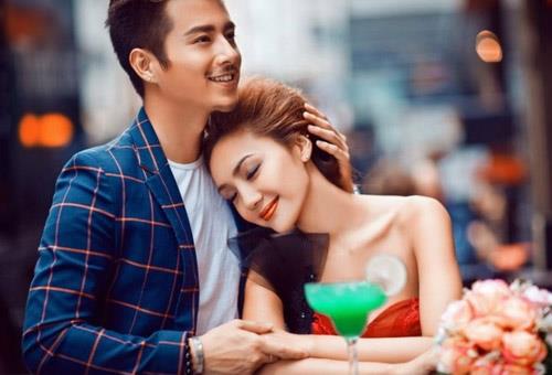 Tử vi tháng 11/2018 dương lịch: Top con giáp vượng vận đào hoa, tình duyên phơi phới