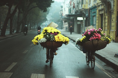 Dự báo thời tiết 3 ngày tới 13-15/11: Hà Nội lạnh về đêm, TPHCM có mưa rào