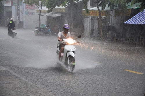 Dự báo thời tiết hôm nay 20/11: Mưa rải rác cả nước trong ngày Nhà Giáo Việt Nam