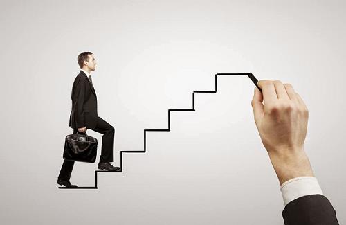 Xem bói tháng Giêng: Con giáp này MAY MẮN hết sức, đầu năm đã được QUÝ NHÂN TRỢ MỆNH