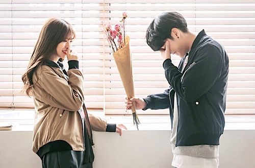 Cặp đôi hoàng đạo hoàn hảo, bất chấp miệng đời mà yêu nhau