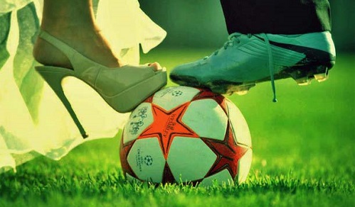 5 anh chàng hoàng đạo vì bóng đá mà “phớt lờ” người yêu