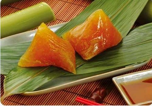 Món bánh này là thứ không thể thiếu trong mâm cỗ cúng Tết Đoan Ngọ