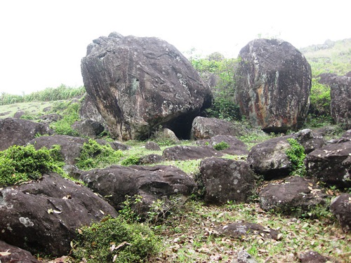 Núi Tiên Nông – ngọn núi chứa đầy vàng và bàn cờ tiên định mệnh