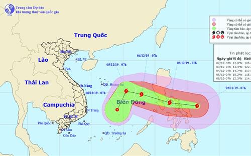 Bão Kammuri giật cấp 17 đang tiến vào biển Đông với diễn biến phức tạp