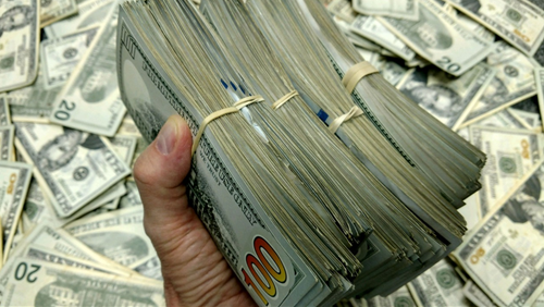 Cuối năm tháng củ mật, con giáp nào phát tài to, ăn Tết toàn của ngon vật lạ?