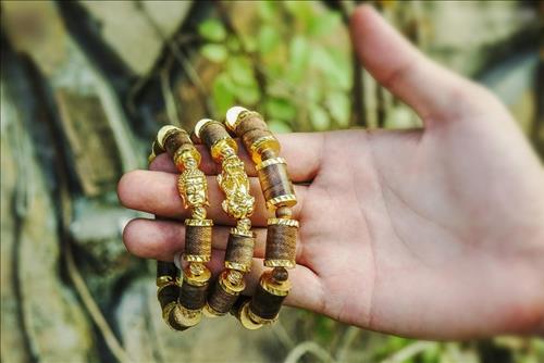 Vòng trầm Tỳ Hưu: Sự kết hợp hoàn hảo hốt tài hốt may được săn lùng nhiều nhất hiện nay