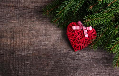 Tử vi hôm nay 24/12/2020 về tình yêu của 12 con giáp: Ai đào hoa nhất Giáng Sinh này?