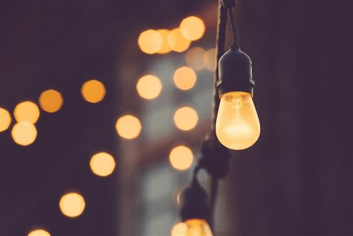Tử vi Thứ 4 ngày 16/12/2020 của 12 con giáp: Ngọ may mắn, Thân áp lực