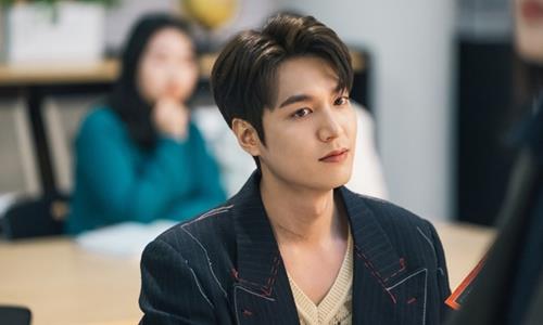 Chàng trai Song Tử Lee Min Ho sát gái bên ngoài đẹp trai, bên trong nhiều tiền