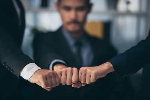 Phụ nữ khôn ngoan dạy cách nhận biết đàn ông có tiền đồ hay không
