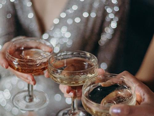 Cung Xử Nữ hợp màu gì để mang tới năng lượng bùng nổ nhất cho họ?