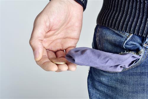 Con giáp dễ lâm vào cảnh túng thiếu vay mượn khắp nơi vì tiền trôi tuột khỏi túi cuối tuần này (18-19/7)