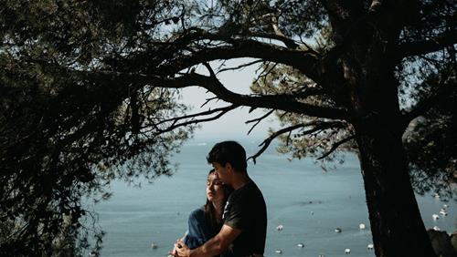 Tử vi hôm nay 25/8/2020 về tình yêu của 12 con giáp: Ai được bình yên bên người thương