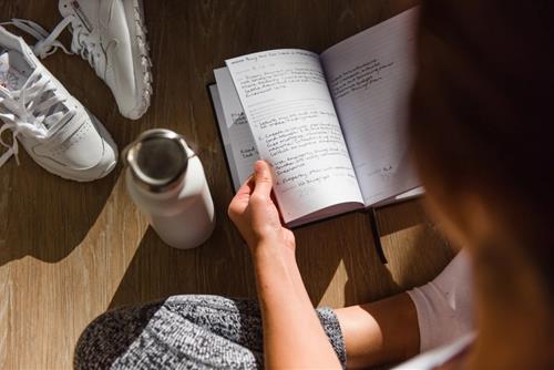 Mách 12 con giáp cách gột rửa vận xui đeo bám trong năm cũ để tưng bừng đón năm Quý Mão nhiều may mắn